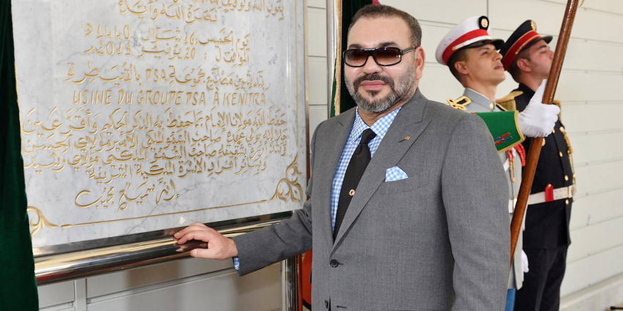Roi du Maroc encourageant les investisseurs